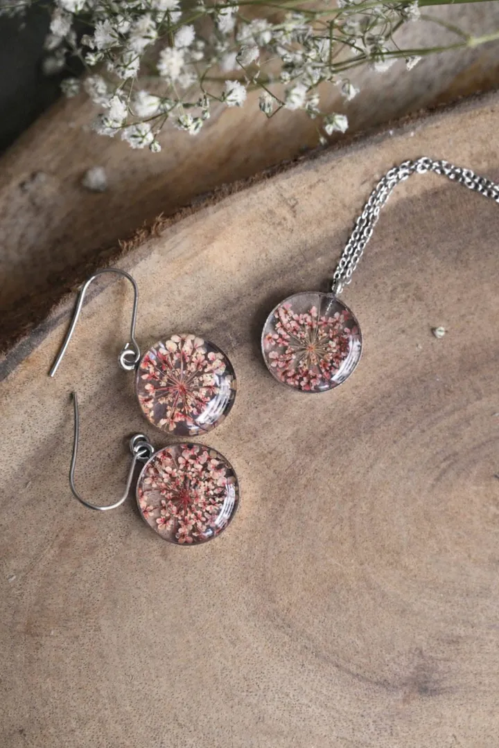 Queen Anne's Lace Silver Set