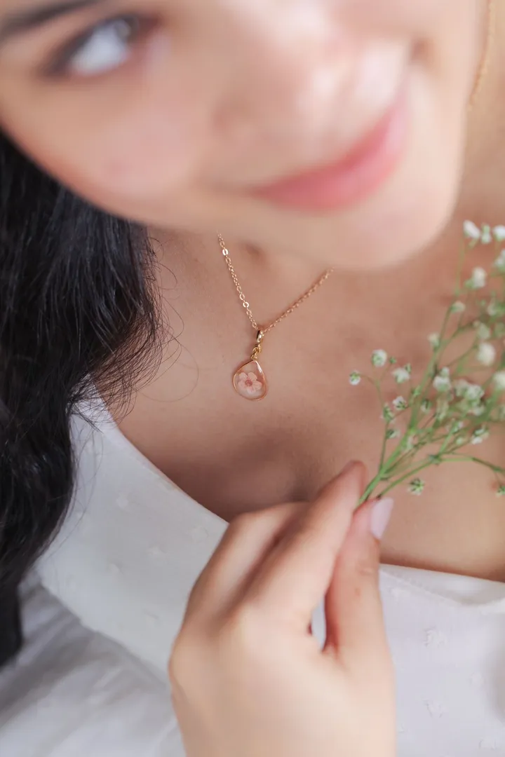 Plum Blossom Necklace for Faith during Hardship