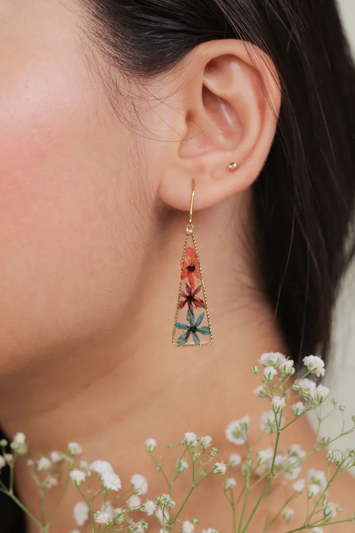 Elegant Allium Earrings for Strength against Evil