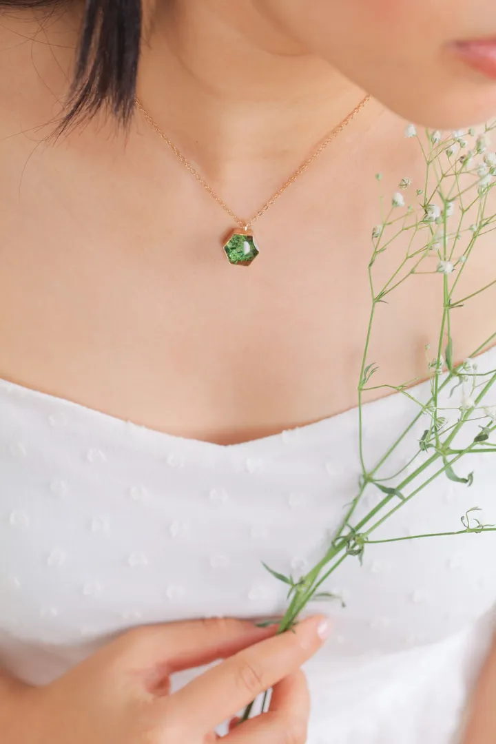 Forest Floor Moss Necklace for Renewal