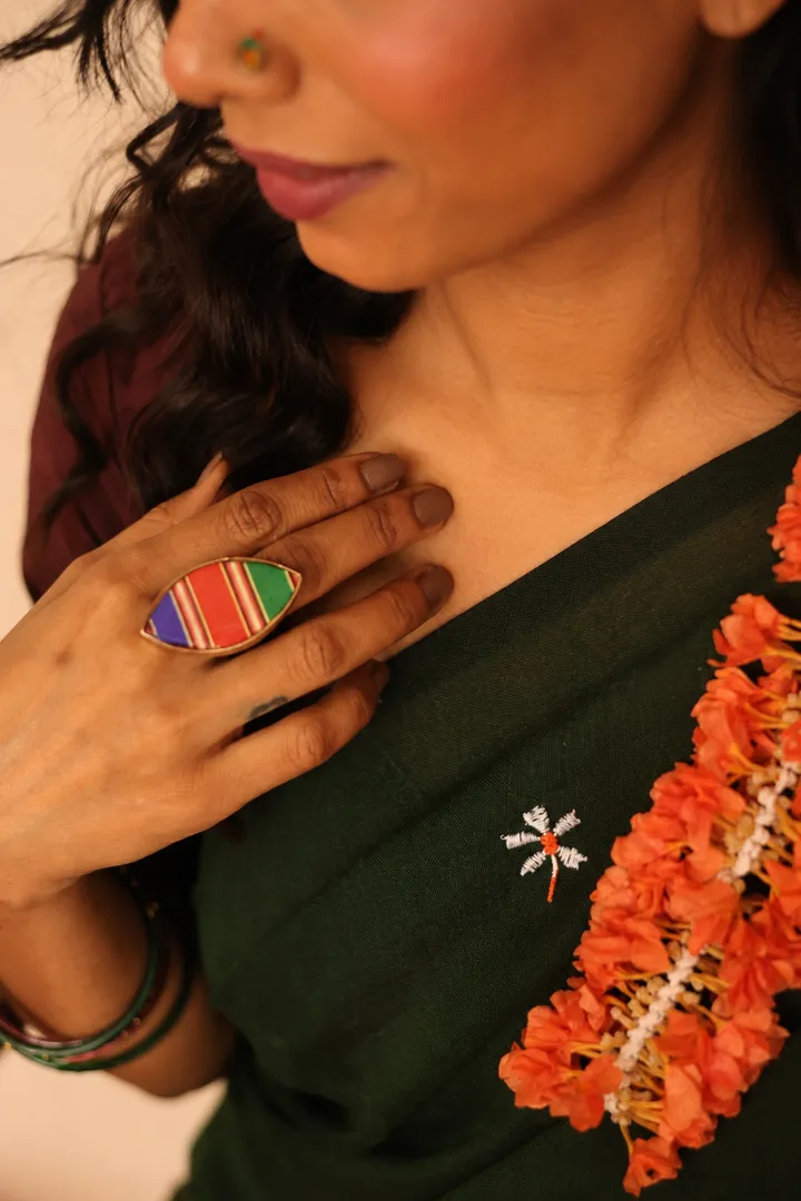 Jamakalam Unfurling Ring